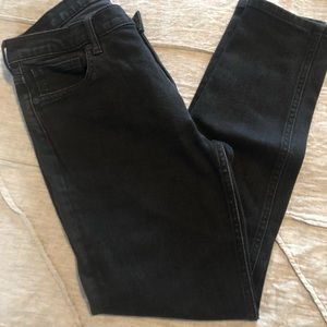 Everlane Mid-Rise Skinny Jean - Black